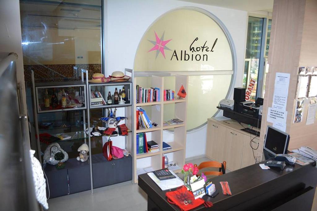 Hotel Albion Durrës Exteriér fotografie